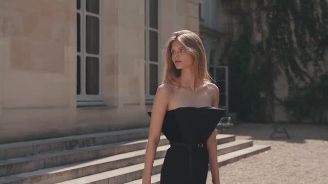 Louis Vuitton - Women's Fall-Winter (Emma Stone) (2023)