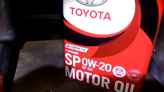 Заливаю масло 0w-20. смотреть онлайн