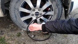Накачиваем автомобильное колесо 215\65\16 компрессором 35