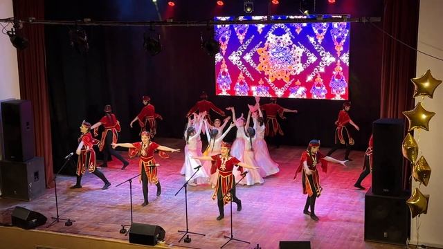 Ансамбль народного танца "АРГЕШТИ"танец (АРЦАХ) 🇦🇲 А? смотреть онлайн