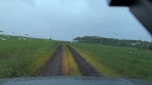 НИВА против дождя. Меня развернуло...А потом я поехал домой тихо... #nivalegend #automobile #niva
