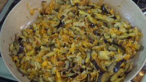 Фаршированные перцы с баклажанами для вегетарианцев.