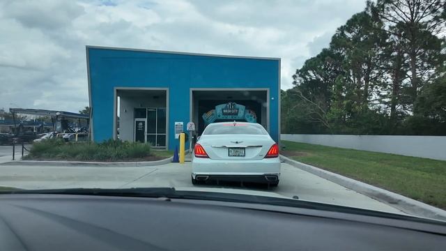 Моем машину по-американски / Сколько стоит помыть маши смотреть онлайн