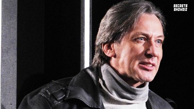 Умер актер и телеведущий Алексей Весёлкин: что стало и смотреть онлайн