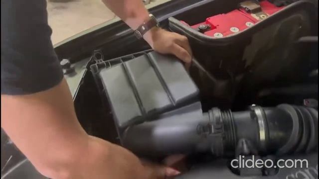 Замена воздушного и салонного фильтров Mercedes M-Class (W163) н смотреть онлайн