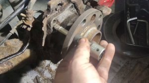 Как снять заржавевшие болты задней ступицы VW B5/Audi A4/A6/ S