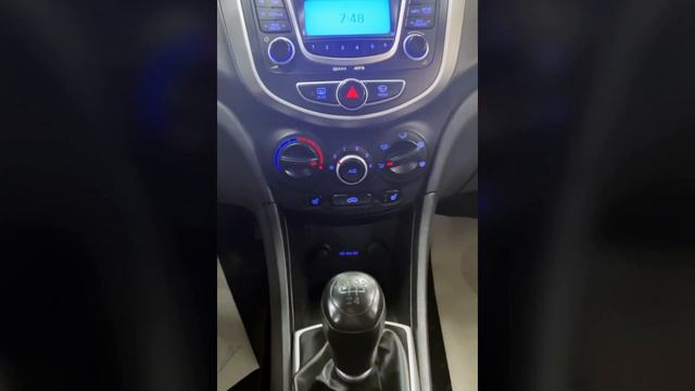 Продается Hyundai Solaris 2012 /Авто с пробегом смотреть онлайн