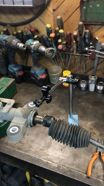 Проверка люфта рулевой рейки с ЭУР Хонда СРВ 3 поколен смотреть онлайн