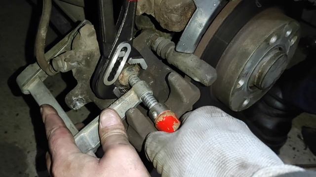 "ГТ" Как поменять задние колодки без спец приспособлен смотреть онлайн