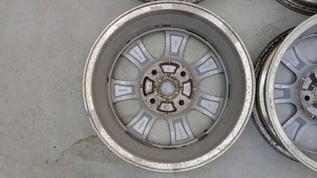 Литые диски R-15 NissanTiida (4x114.3) оригинал смотреть онлайн