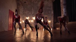 Новогодняя стрип-пластика ‼️ (хореограф Марина Эргле