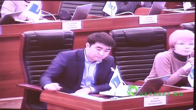 Ж.Акаев : Бел-Алмадагы көмүрдү мыйзамсыз казгандардын ордун түрмөдөн көргөзүшүбүз керек!