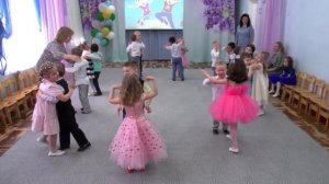 "Улыбнись" Евтодьевой Аллы ( средняя гр.)