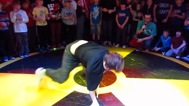 Cradle of the breaks (Судейские выходы) B-boy Daddy, B-boy Wasso, B-girl Gangsta Swing. 2014 смотреть онлайн