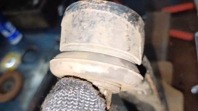 Как стучит шаровая опора. смотреть онлайн