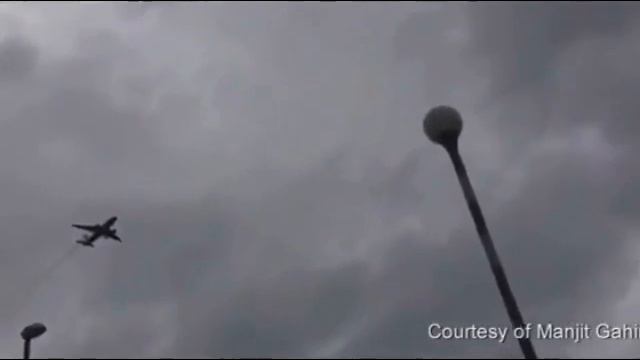 Самолет горит смотреть онлайн