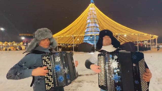 Ах, ты зимушка-зима. Солисты Айрат Хайруллин, Марсель В смотреть онлайн