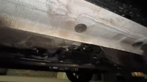 Установка порогов на Geely Tugella