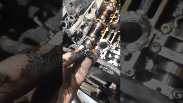 Оборвало ремень ГРМ результат погнутые клапана. смотреть онлайн