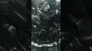 утечка давления масла по корпусу масляного насоса 4м40