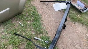 Установка фаркопа на Меган 2