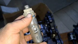 Мотор ом651. Клапан подачі масла охолодження поршня. Чи