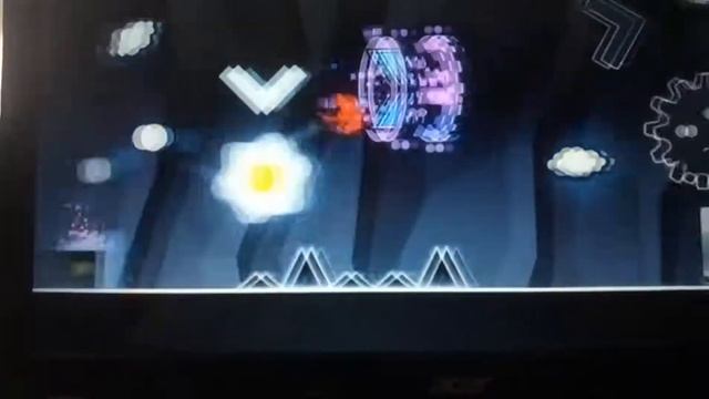 Colorblind с 1 попытки!-Geometry Dash смотреть онлайн