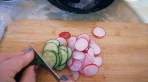 Салат с редиской