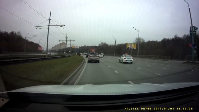 Дневная съемка NAVITEL DR700 смотреть онлайн