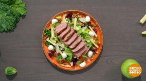 Теплый салат с уткой от Марии Суровой. Доброе утро. Фрагмент выпуска от 22.05.2025