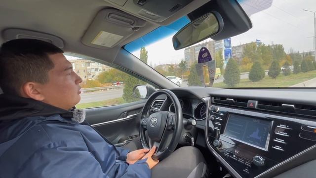 Обзор Toyota Camry 70: Агрессивная езда по городу! смотреть онлайн