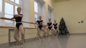 Экзамен по классическому танцу (13 лет). Детская хореог?
