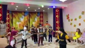 Би "Батырлар" балабақша, Алтын күз. Осень праздник , Тан