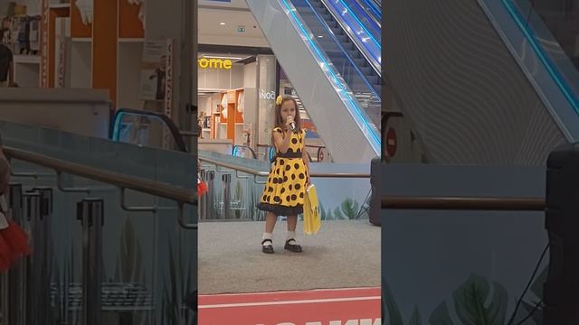 01.09.24 Дуэт Подружки в ТРЦ Мозаика #sisters смотреть онлайн