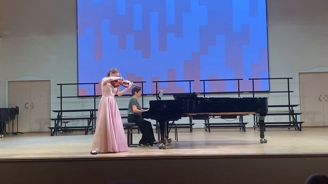 Отчетный концерт. Г. Венявский . Полонез Ре мажор смотреть онлайн