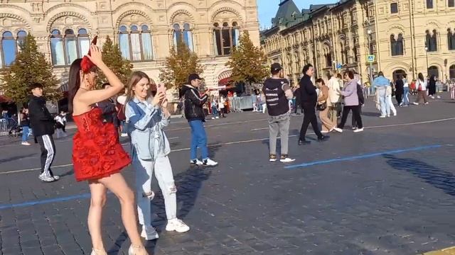 Простор и энергетика  площади.