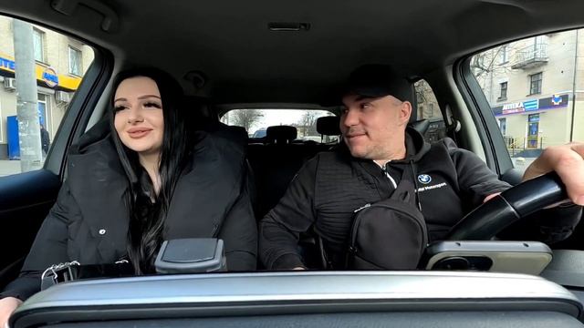 БЕСПЛАТНОЕ ТАКСИ! Пассажири УБЕГАЮТ и ОСТАВЛЯЮТ ДЕНЬГ смотреть онлайн