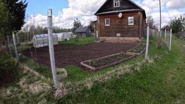 Жизнь в глухой деревне в лесу. Обзор участка. смотреть онлайн