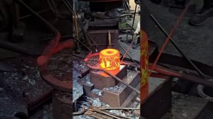 Red-Hot Steel Cylinder Forged into Flat Disc ｜ Intense Hot Forging Process ｜ So Satisfying