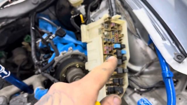 Ребилд Mazda Rx-8 | Часть 1. Покраска подкапотки и проводка смотреть онлайн