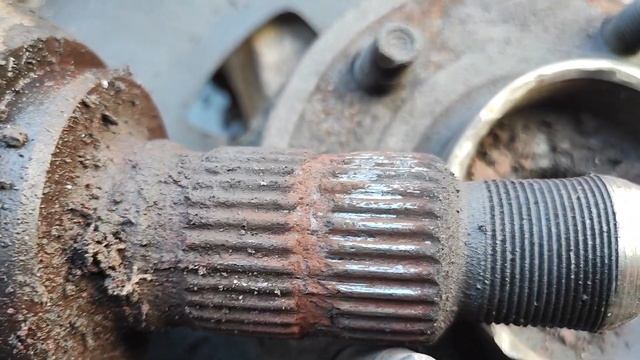 Как поменять подшипник ступицы если всё закисло! смотреть онлайн