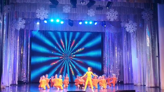 Образцовый ансамбль "Веснушки" Мы танцуем Хип- хоп! 25.12.2022. ДК Современник. Ангарск #танцуютдет смотреть онлайн