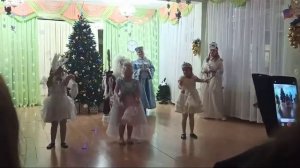 танец снежинок