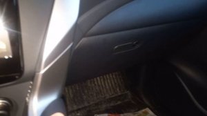 Мелкие косяки Мицубиши Паджеро Спорт. Бардачок.