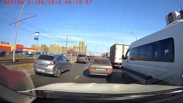 Дневная съемка Street Storm CVR-N8210W смотреть онлайн