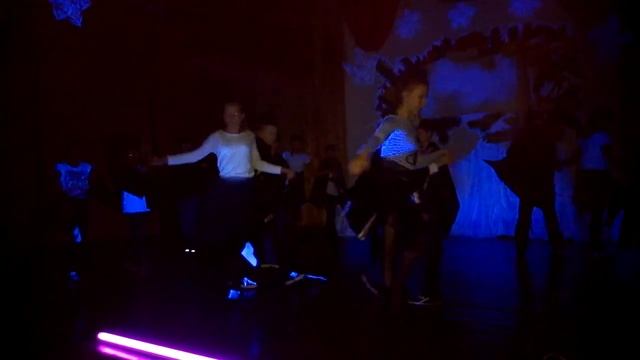 Танцевальный батл смотреть онлайн