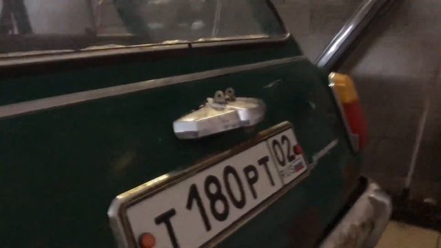 ВАЗ 2102 1975 года теперь на Кованых дисках! Исправляем кучу косяков... смотреть онлайн