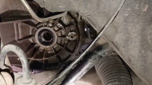 Заміна сальника КПП лівого приводу Megane 3, Scenic 3 1,4 TCe