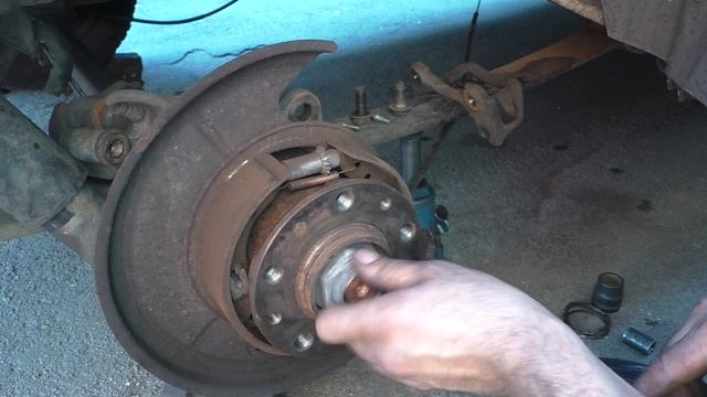 Замена подшипника задней ступицы. Фиат Дукато 2.8 2001 г. смотреть онлайн