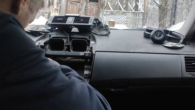 Toyota Corolla E150 Установка магнитолы Mekeda смотреть онлайн